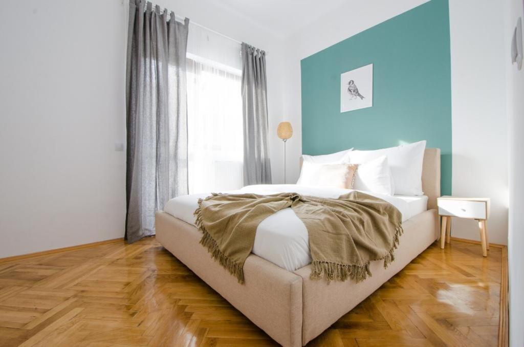 Stylized And Modern Apartment In Букурещ Екстериор снимка